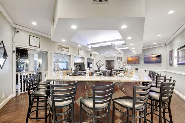 3425 Via Poinciana 201, Lake Worth, FL 33467