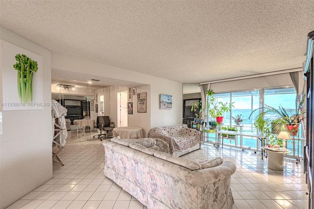3959 Via Poinciana 605 605, Lake Worth, FL 33467