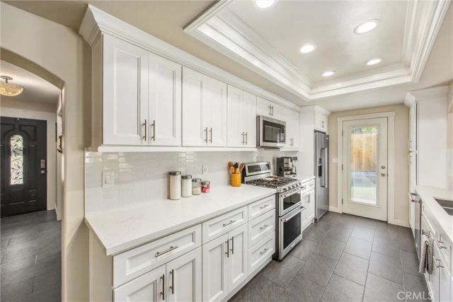 360 Canyon View, Calimesa, CA 92320