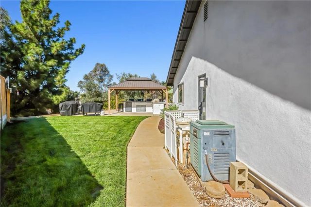 360 Canyon View, Calimesa, CA 92320