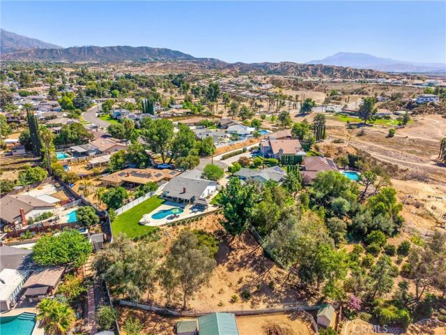 360 Canyon View, Calimesa, CA 92320