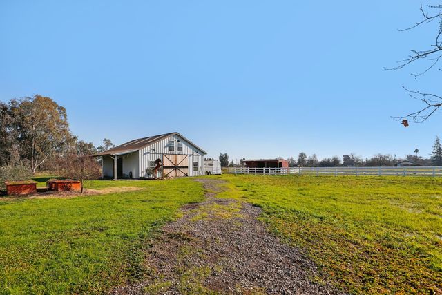 11213 Colony Rd, Wilton, CA 95693