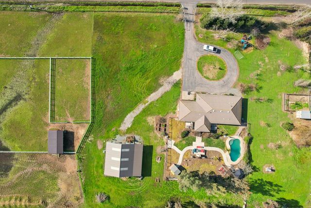 11213 Colony Rd, Wilton, CA 95693