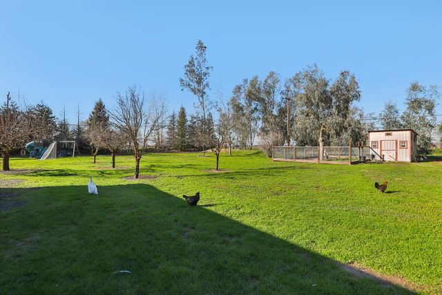 11213 Colony Rd, Wilton, CA 95693