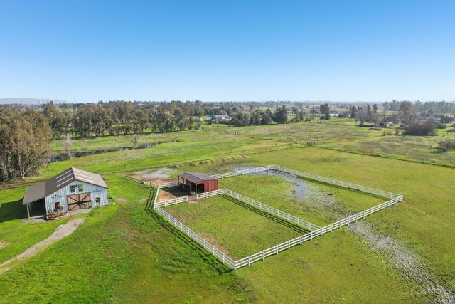 11213 Colony Rd, Wilton, CA 95693