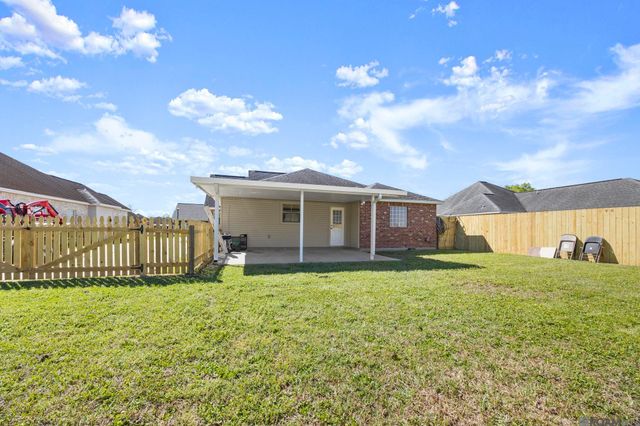 628 S Oleana Dr, Gonzales, LA 70737