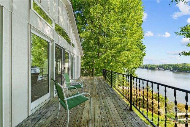 330 Hillview Drive, Lexington, NC 27292