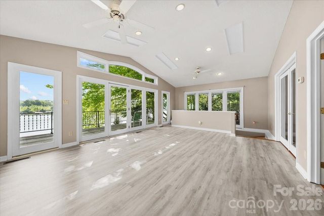 330 Hillview Drive, Lexington, NC 27292