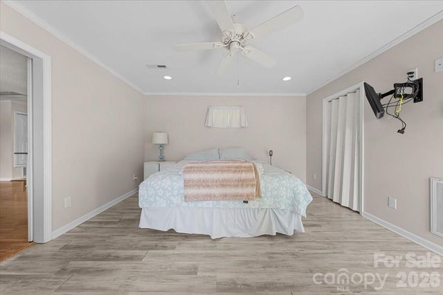 330 Hillview Drive, Lexington, NC 27292