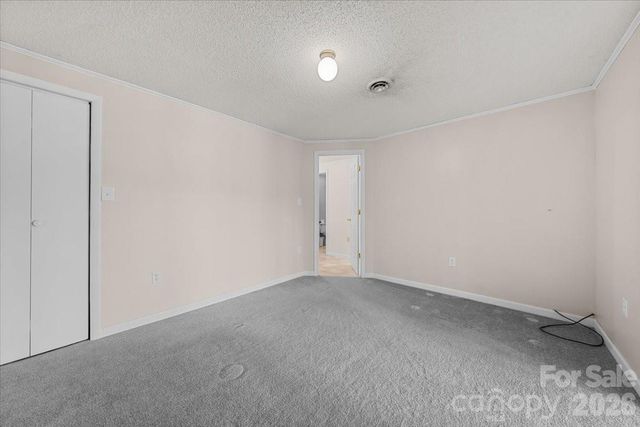 330 Hillview Drive, Lexington, NC 27292