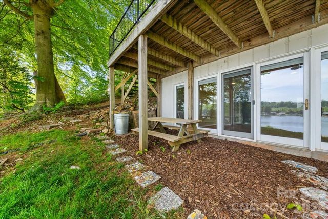 330 Hillview Drive, Lexington, NC 27292