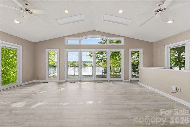 330 Hillview Drive, Lexington, NC 27292