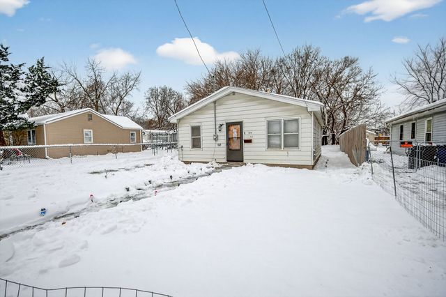 1536 Stewart Street, Des Moines, IA 50316