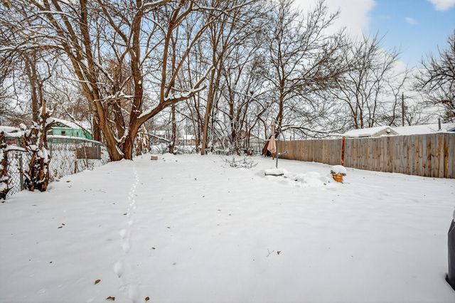 1536 Stewart Street, Des Moines, IA 50316