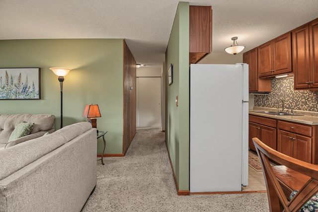 3421 Kent Street 407, Shoreview, MN 55126