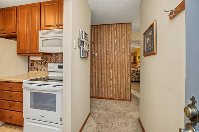 3421 Kent Street 407, Shoreview, MN 55126