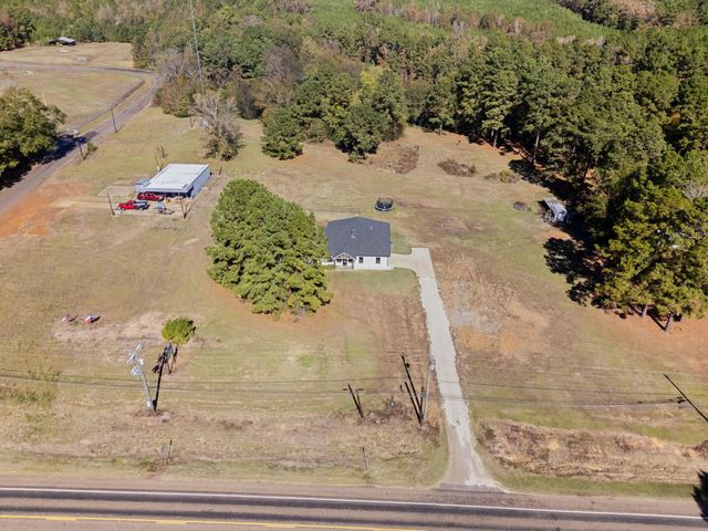10374 State Highway 204, Cushing, TX 75760