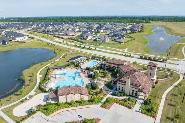 13727 Tranquila Vista Dr, Cypress, TX 77433