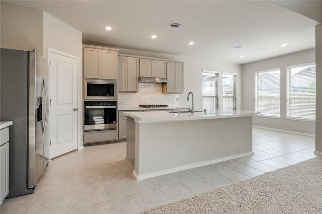 13727 Tranquila Vista Dr, Cypress, TX 77433