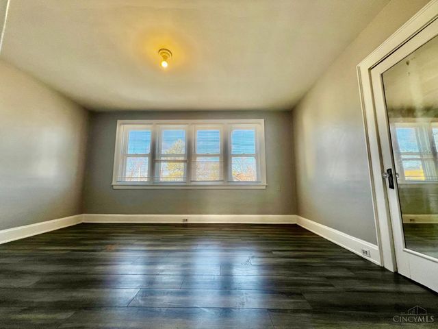 1301 Carolina Avenue, Cincinnati, OH 45237