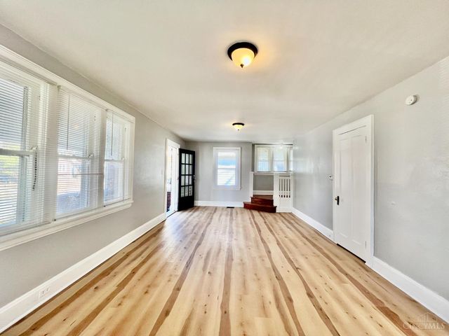 1301 Carolina Avenue, Cincinnati, OH 45237