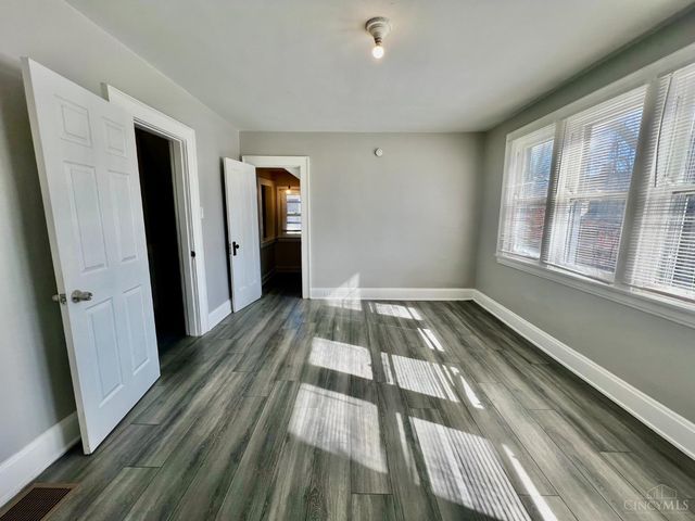 1301 Carolina Avenue, Cincinnati, OH 45237