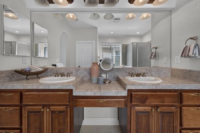 12402 Canyonlands Dr, Rancho Cordova, CA 95742