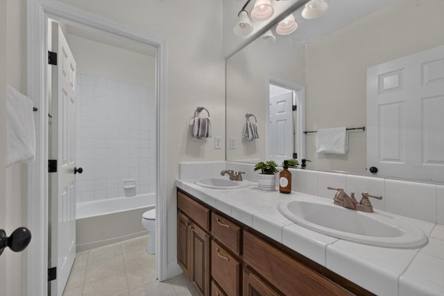 12402 Canyonlands Dr, Rancho Cordova, CA 95742