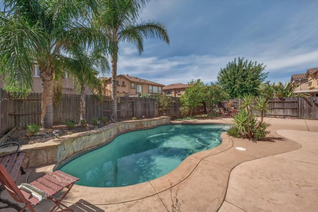12402 Canyonlands Dr, Rancho Cordova, CA 95742