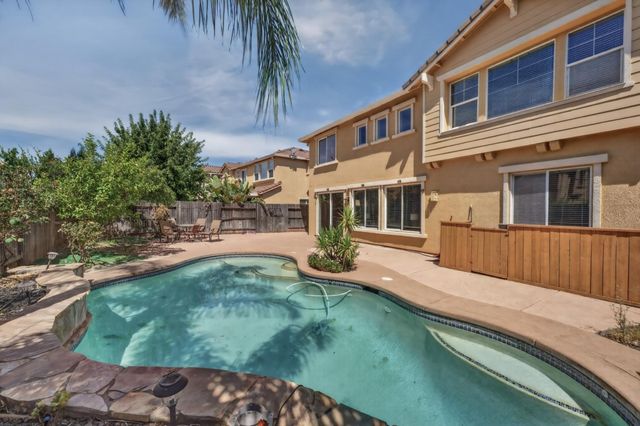 12402 Canyonlands Dr, Rancho Cordova, CA 95742
