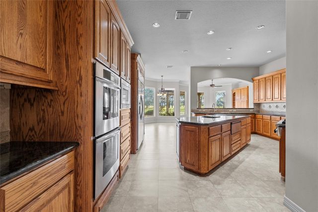 4411 Champions Court, League City, TX 77573