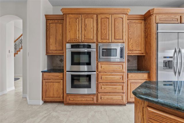 4411 Champions Court, League City, TX 77573