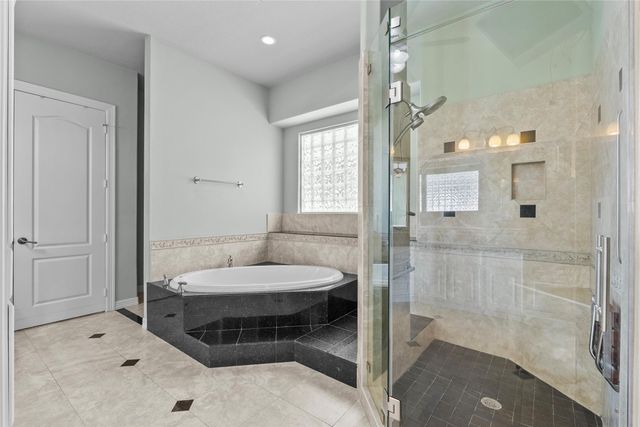 4411 Champions Court, League City, TX 77573