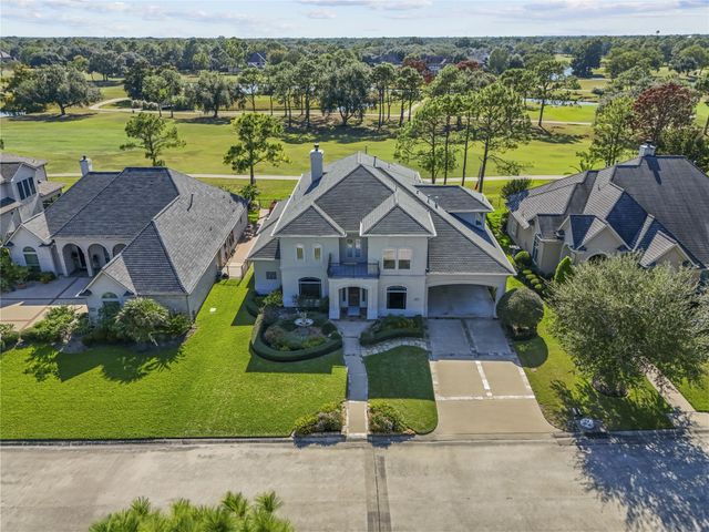 4411 Champions Court, League City, TX 77573