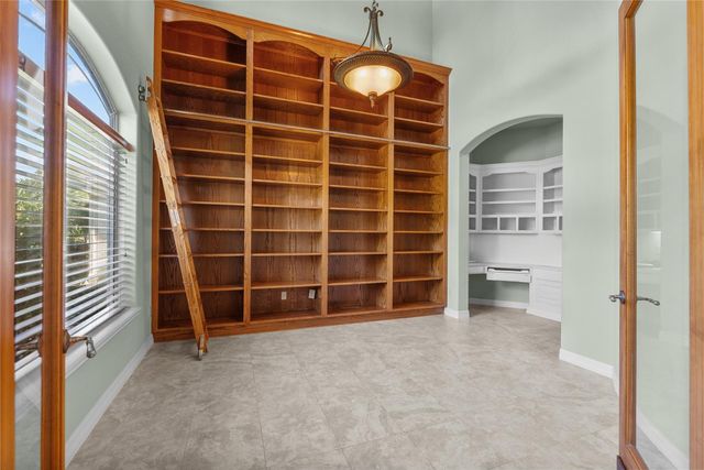 4411 Champions Court, League City, TX 77573