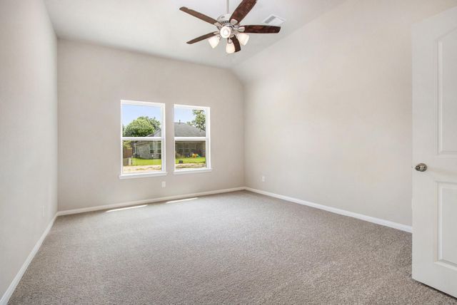 2239 Lakewood Drive, West Columbia, TX 77486
