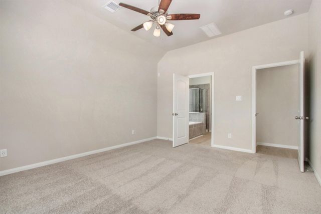 2239 Lakewood Drive, West Columbia, TX 77486
