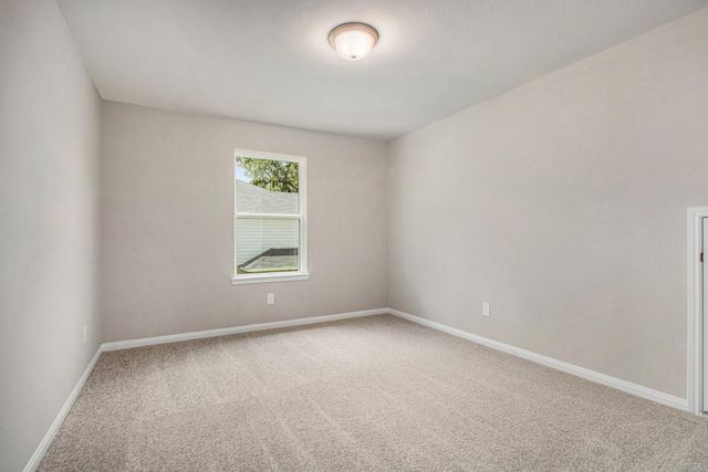 2239 Lakewood Drive, West Columbia, TX 77486