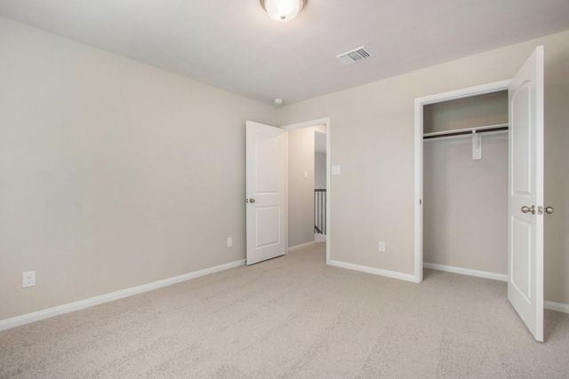 2239 Lakewood Drive, West Columbia, TX 77486