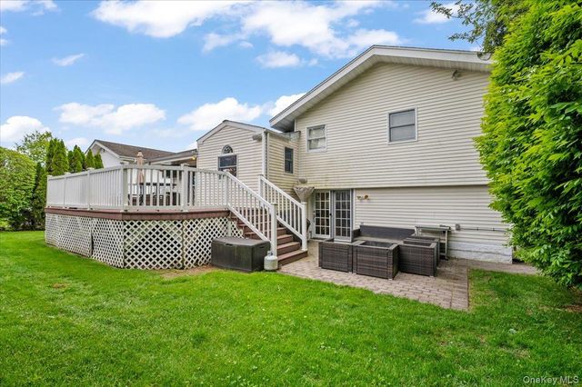 56 Middle Lane, Jericho, NY 11753