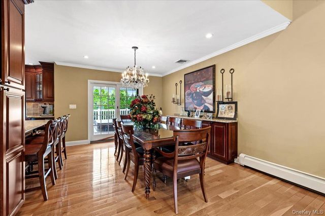 56 Middle Lane, Jericho, NY 11753