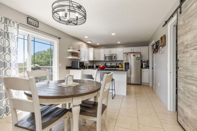 139 Wolf Trail, Hollister, MO 65672