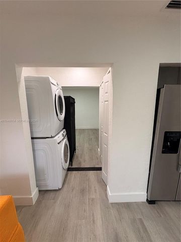 675 NE 159th St 0, Miami, FL 33162