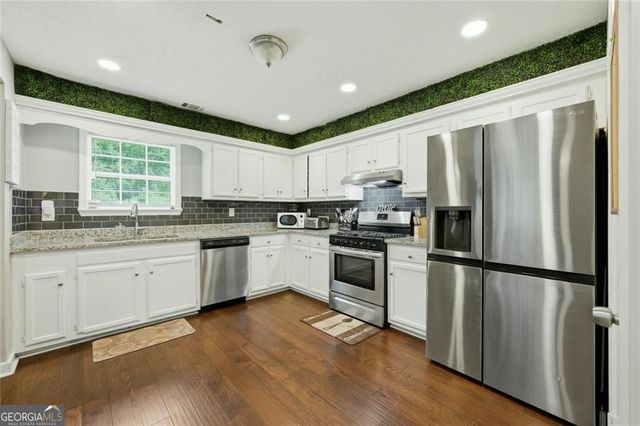 229 Deerfield Drive, Jonesboro, GA 30238