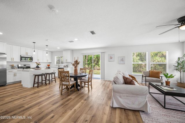 9749 HAZEL LAKE Drive, Jacksonville, FL 32222