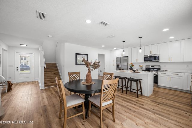 9749 HAZEL LAKE Drive, Jacksonville, FL 32222