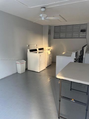 10825 SW 112th Ave 312, Miami, FL 33176