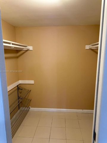 10825 SW 112th Ave 312, Miami, FL 33176