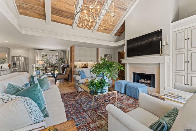 3161 Svendson Dr, Baton Rouge, LA 70809