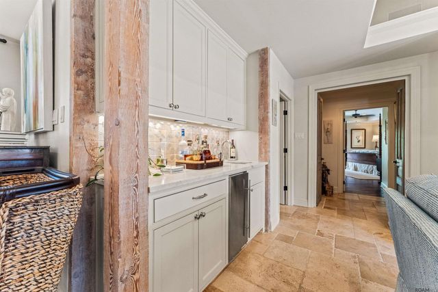 3161 Svendson Dr, Baton Rouge, LA 70809